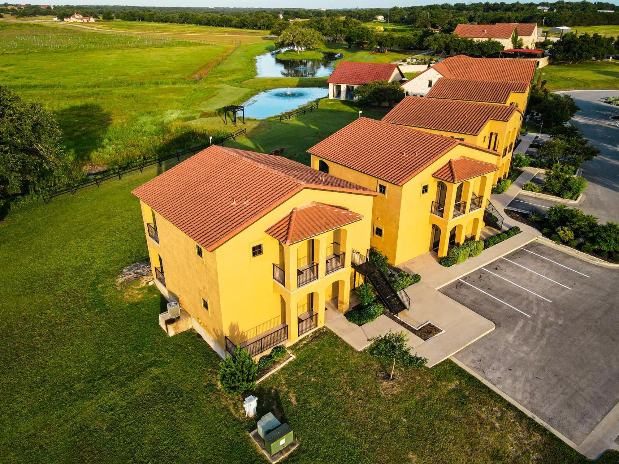 The Vineyard At Florence מראה חיצוני תמונה